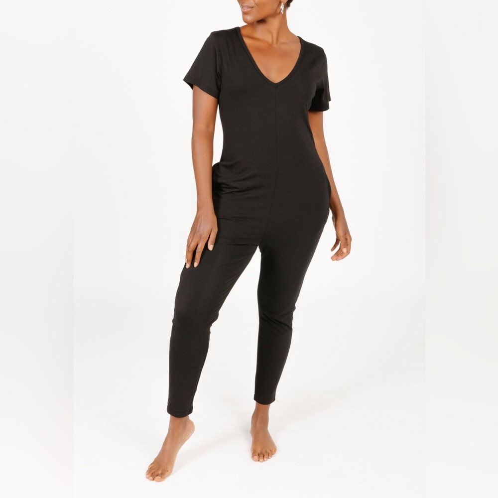 Smash + Tess Sunday Romper Black V-Neck Short Sleeve Size Small - Picture 6 of 16